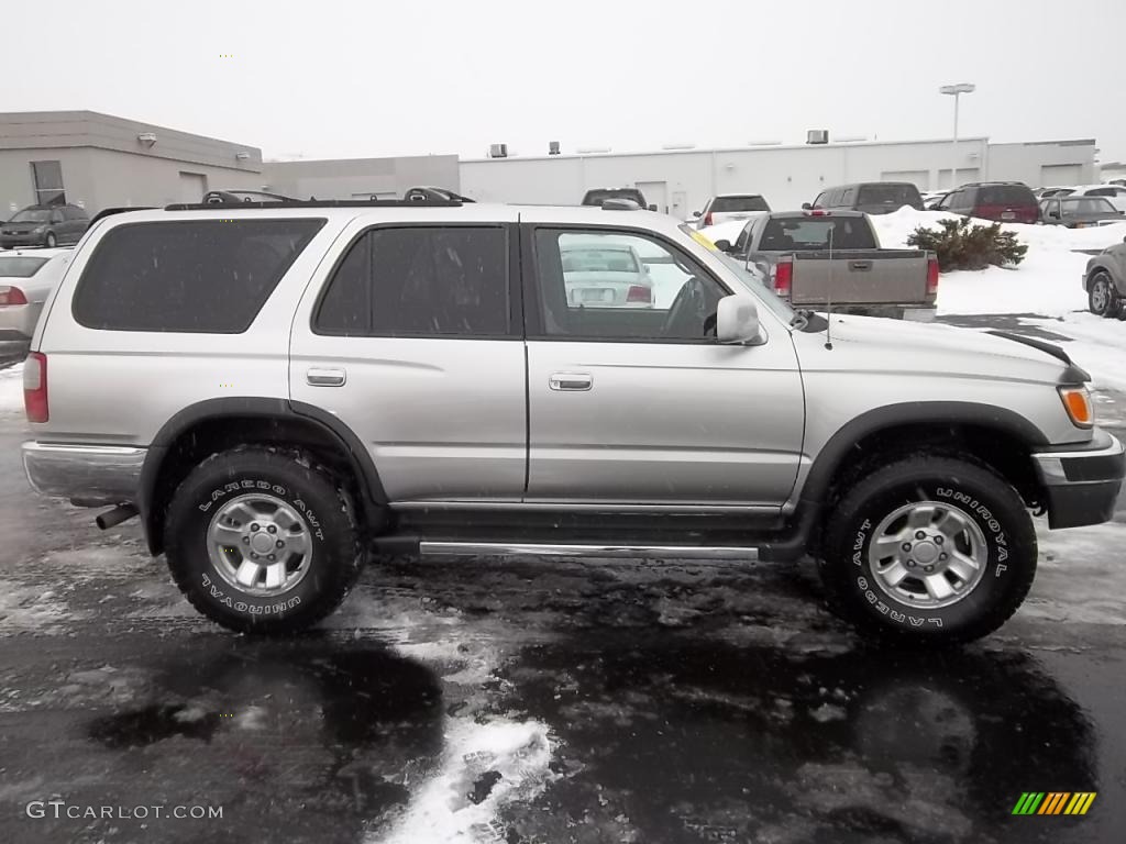 1999 4Runner SR5 4x4 - Millennium Silver Metallic / Gray photo #5