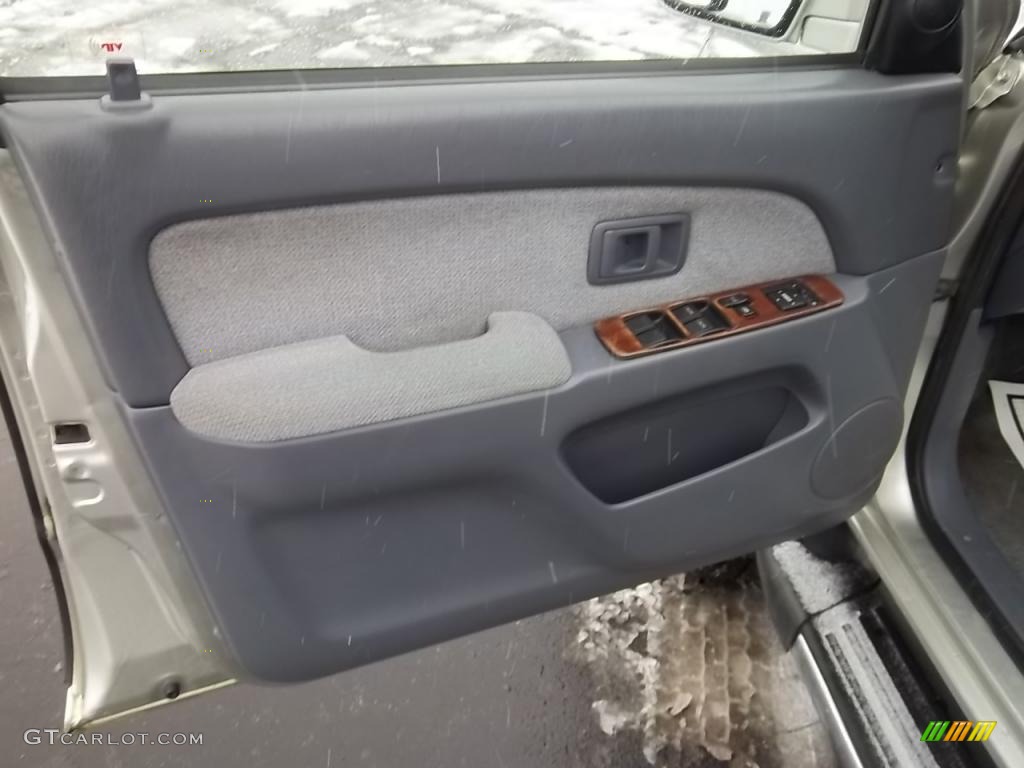 1999 4Runner SR5 4x4 - Millennium Silver Metallic / Gray photo #10