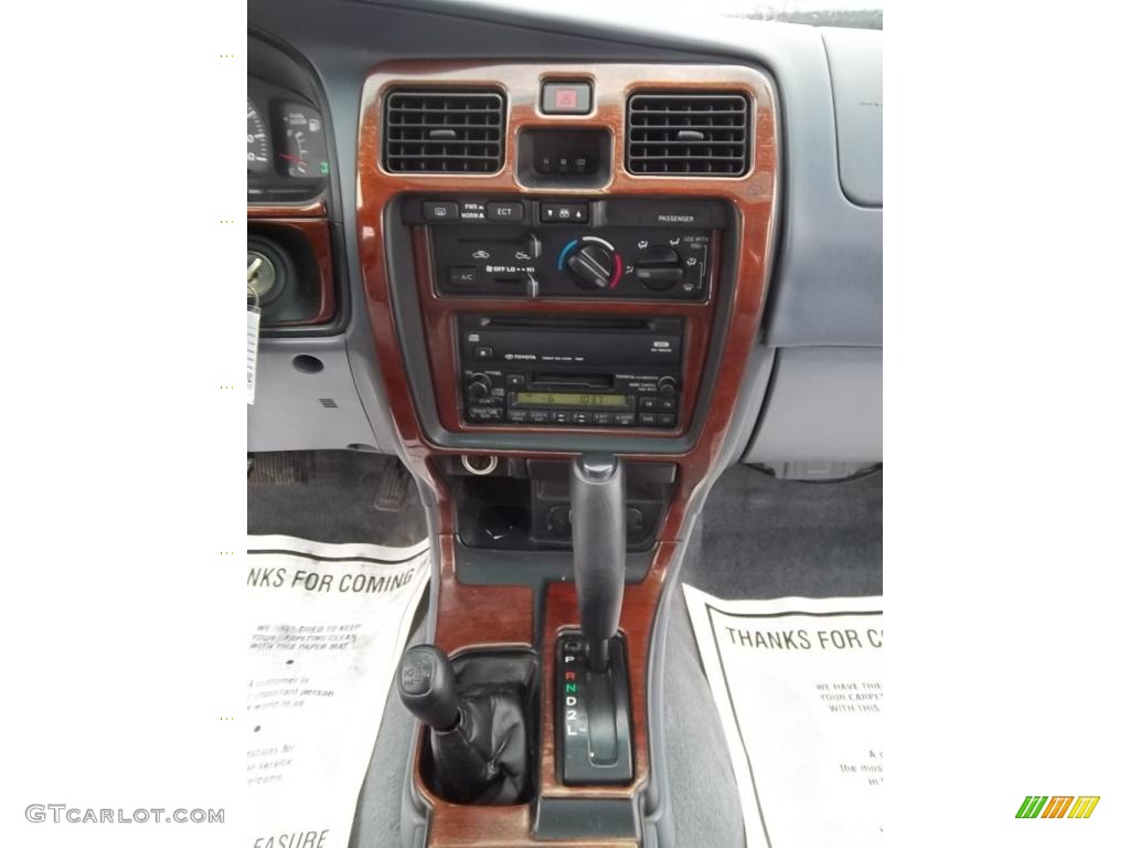 1999 4Runner SR5 4x4 - Millennium Silver Metallic / Gray photo #27