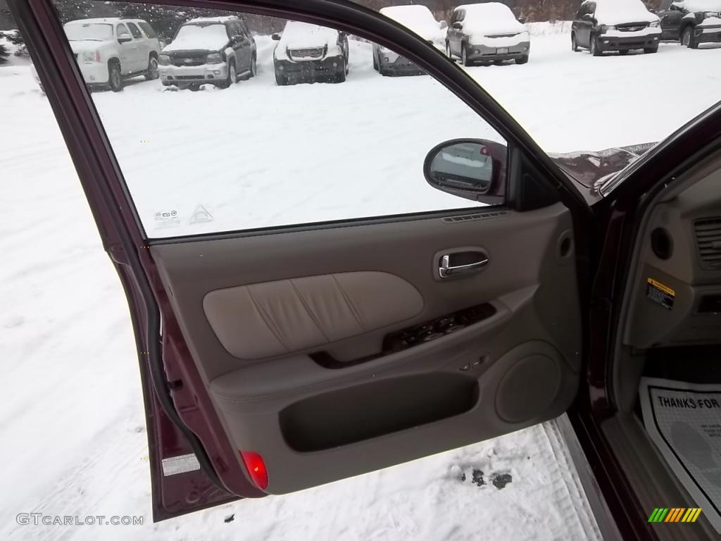 2004 Sonata LX - Ruby Red / Beige photo #10