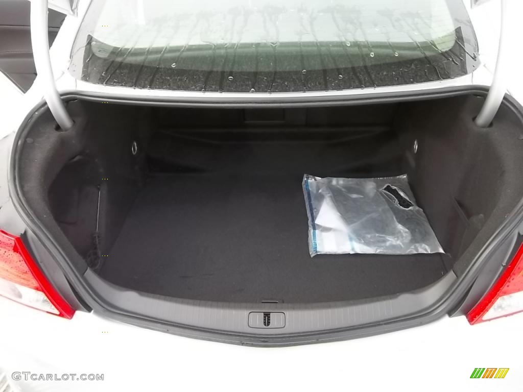 2011 Buick Regal CXL Trunk Photo #43988908