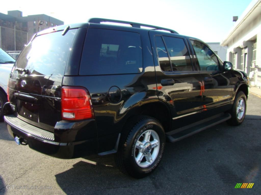 2004 Explorer XLT 4x4 - Black / Gray photo #4