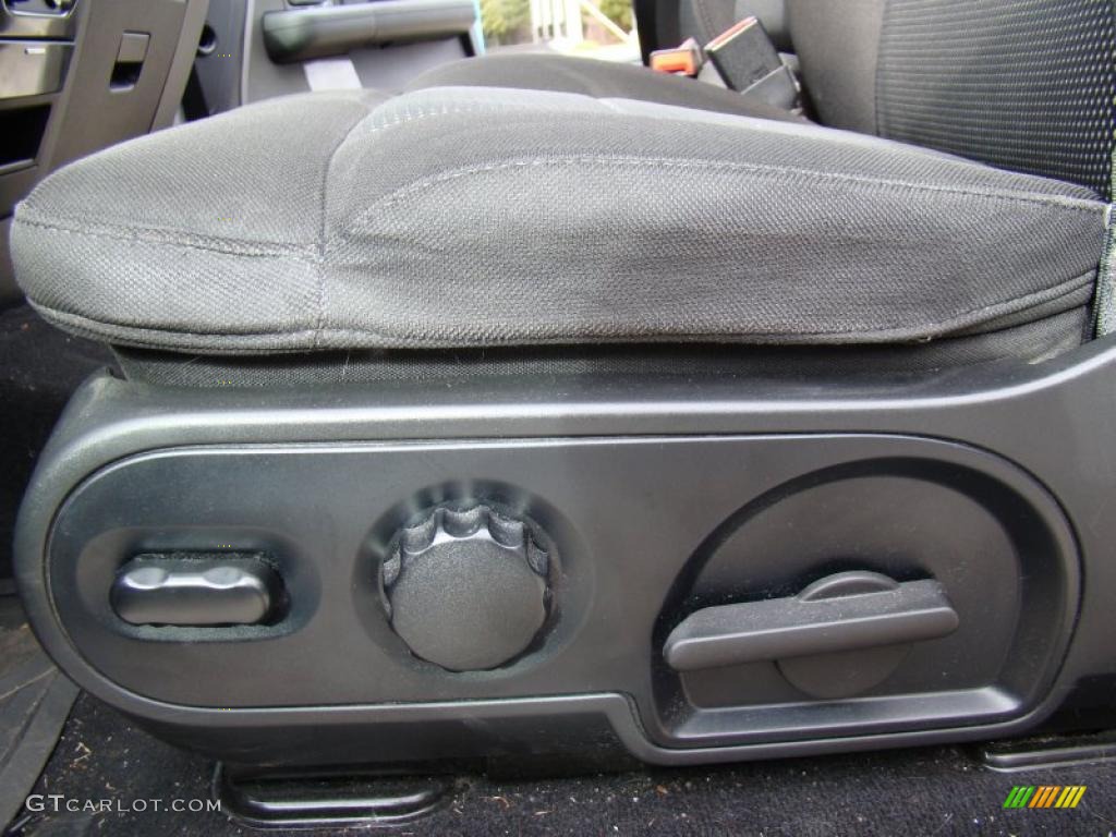 2005 F150 FX4 SuperCab 4x4 - Silver Metallic / Medium Flint Grey photo #10