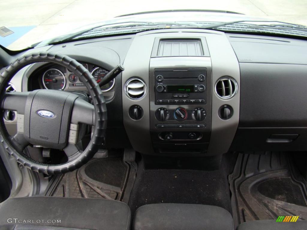 2005 F150 FX4 SuperCab 4x4 - Silver Metallic / Medium Flint Grey photo #17
