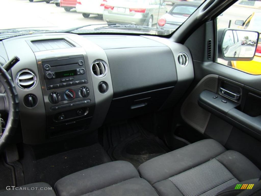 2005 F150 FX4 SuperCab 4x4 - Silver Metallic / Medium Flint Grey photo #19