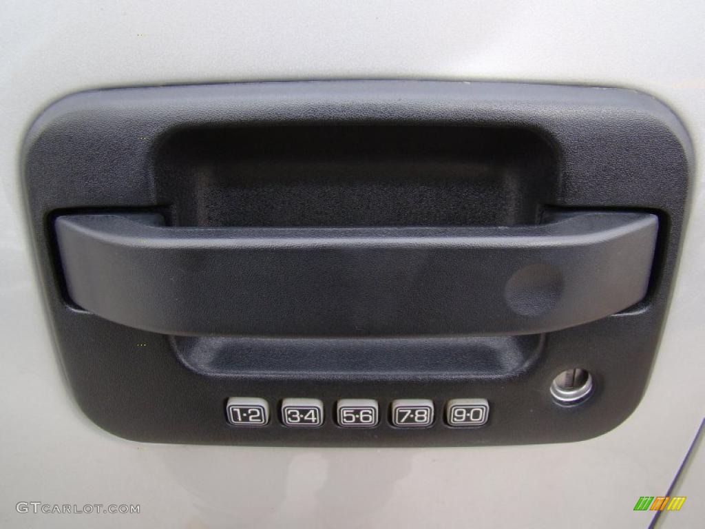 2005 F150 FX4 SuperCab 4x4 - Silver Metallic / Medium Flint Grey photo #35