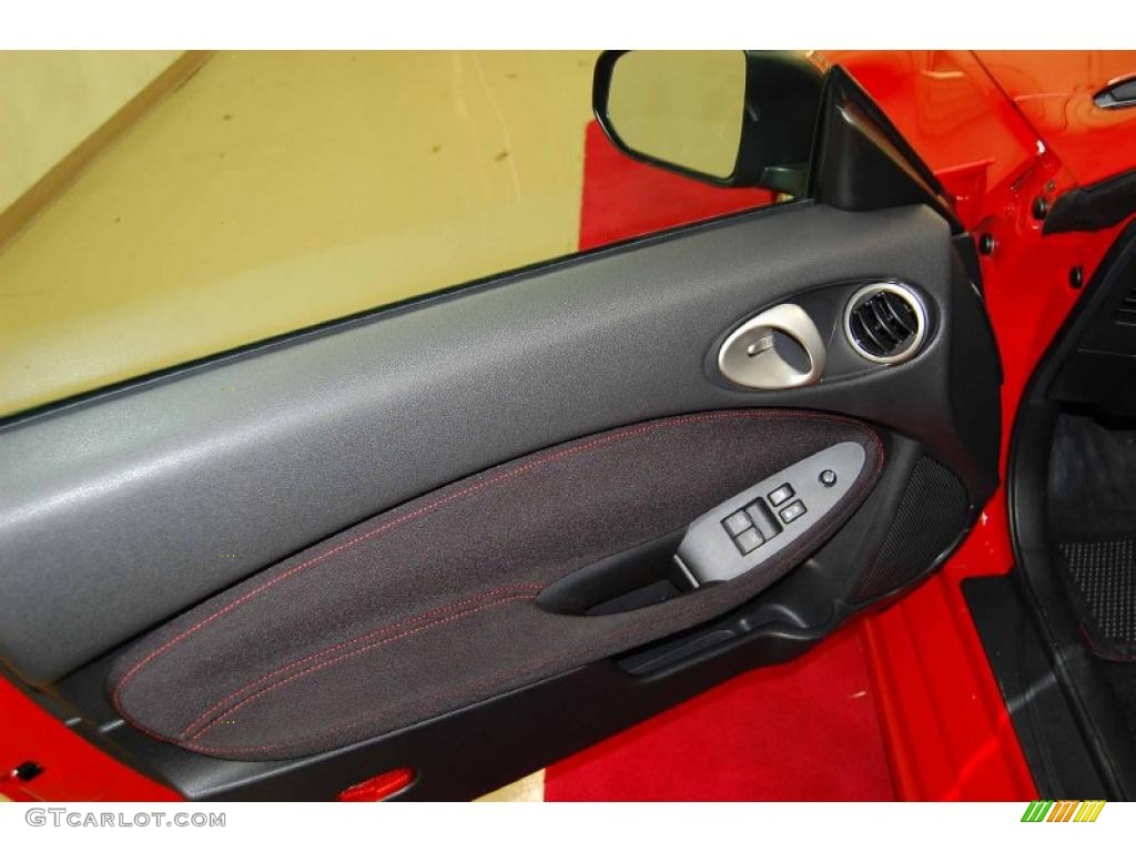 2009 Nissan 370Z NISMO Coupe NISMO Black/Red Door Panel Photo #44003163