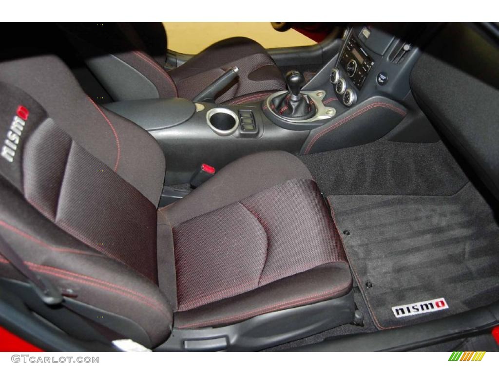 NISMO Black/Red Interior 2009 Nissan 370Z NISMO Coupe Photo #44003263