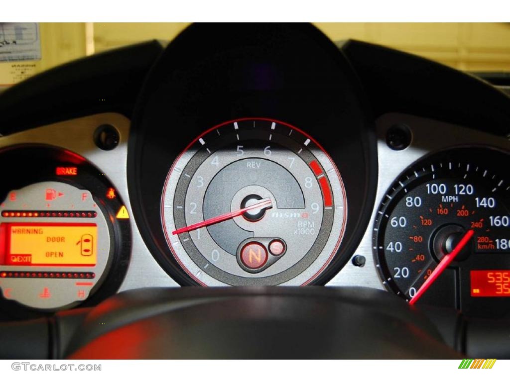 2009 Nissan 370Z NISMO Coupe Gauges Photos