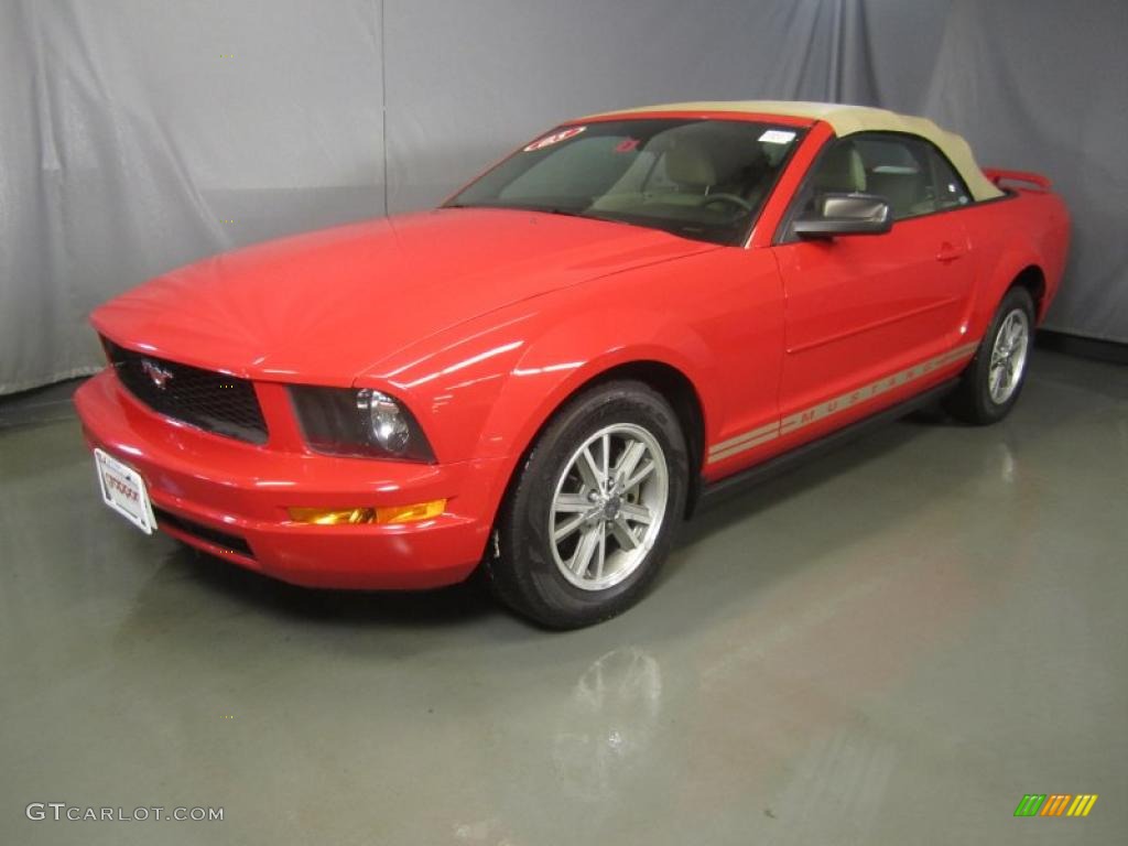 2005 Mustang V6 Deluxe Convertible - Torch Red / Medium Parchment photo #1