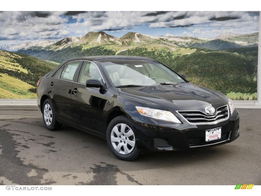 2011 Camry LE - Black / Bisque photo #1