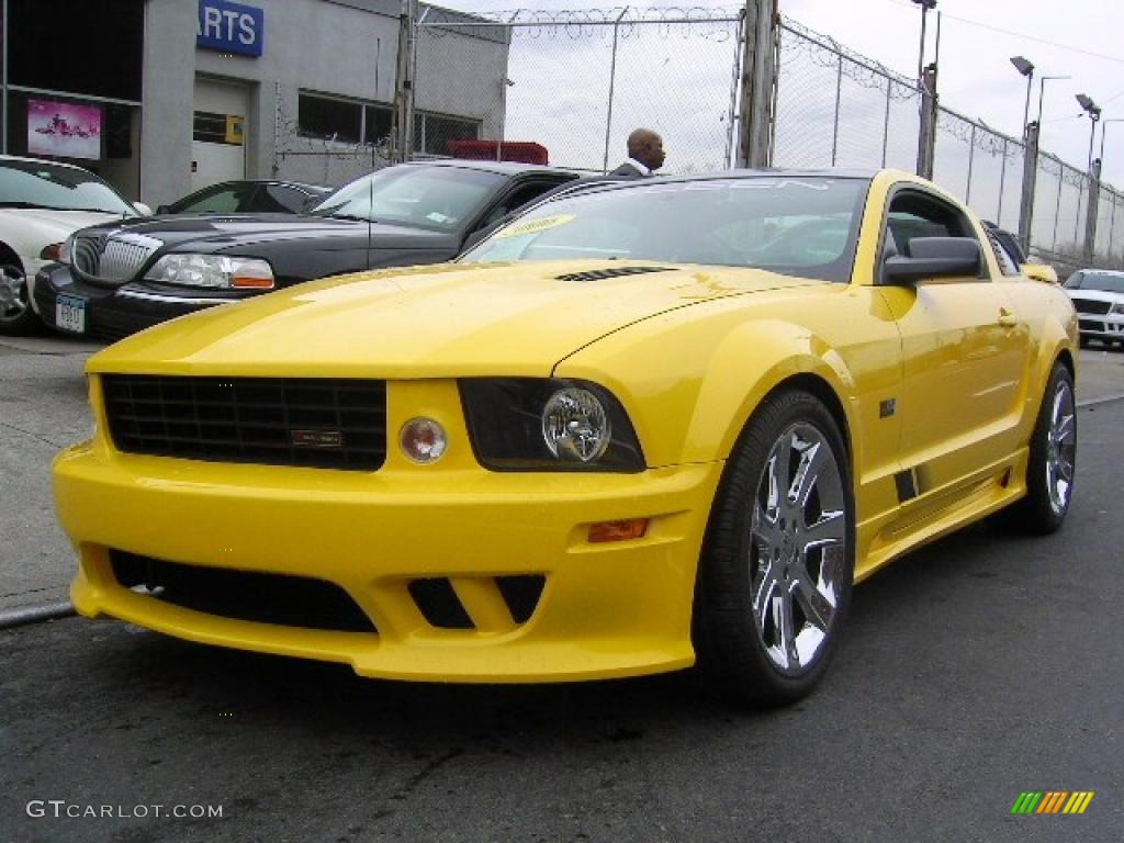 2006 Mustang Saleen S281 Supercharged Coupe - Screaming Yellow / Dark Charcoal photo #1