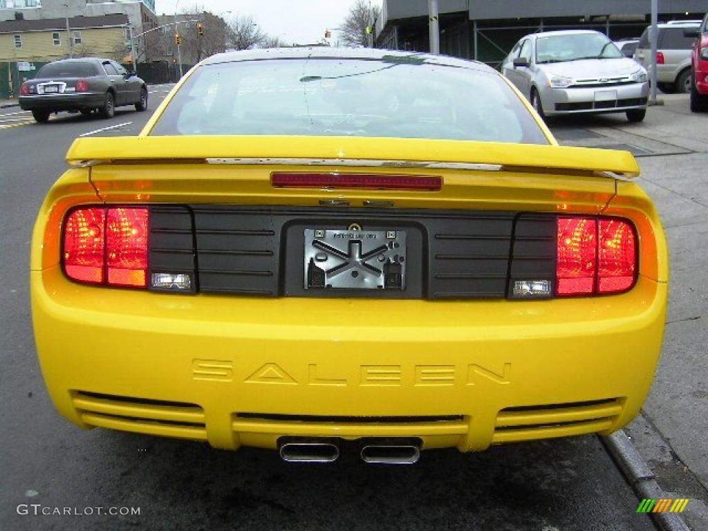 2006 Mustang Saleen S281 Supercharged Coupe - Screaming Yellow / Dark Charcoal photo #8