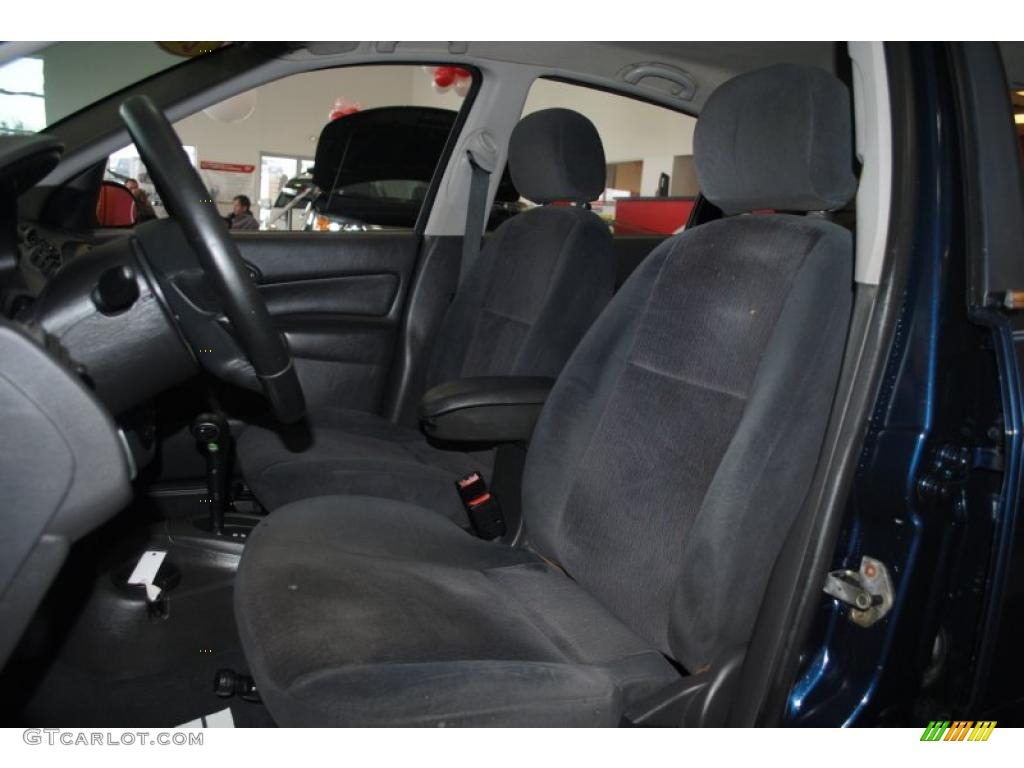 2001 Focus SE Sedan - Twilight Blue Metallic / Medium Graphite Grey photo #15