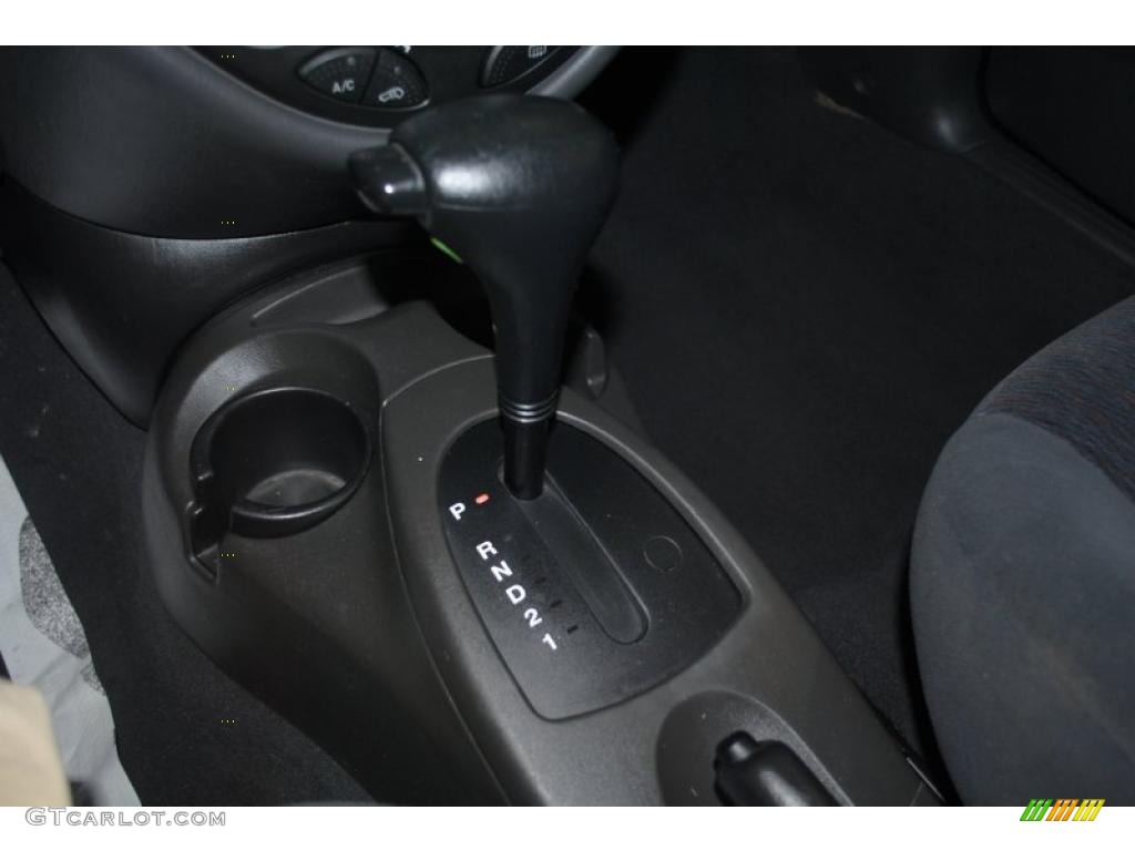 2001 Focus SE Sedan - Twilight Blue Metallic / Medium Graphite Grey photo #31