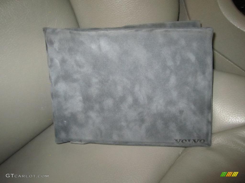 2006 XC70 AWD - Lunar Gold Metallic / Taupe photo #25