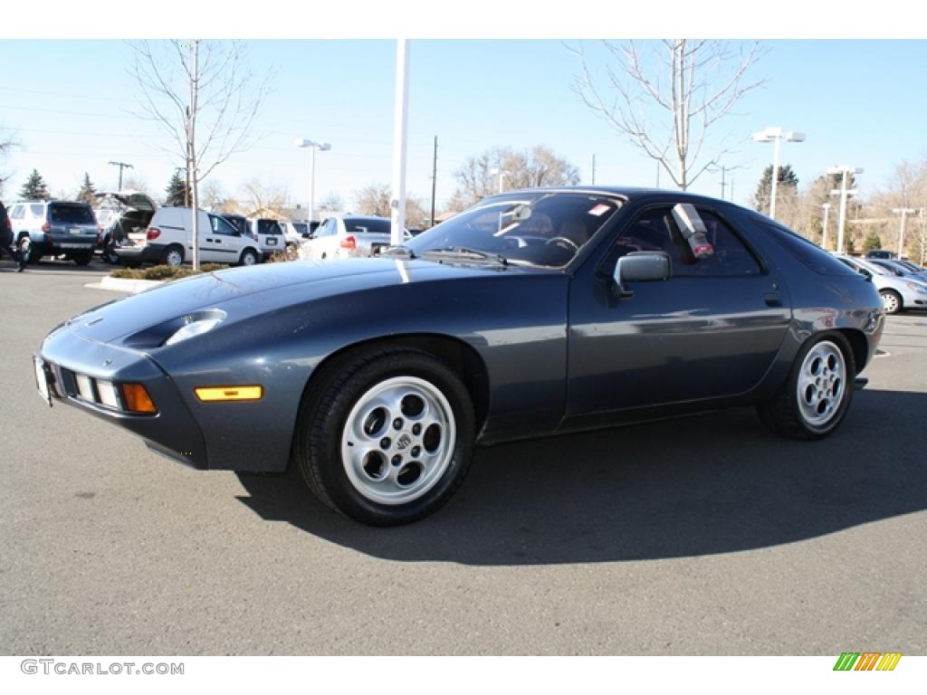 1982 928  - Pacific Blue Metallic / Beige photo #5