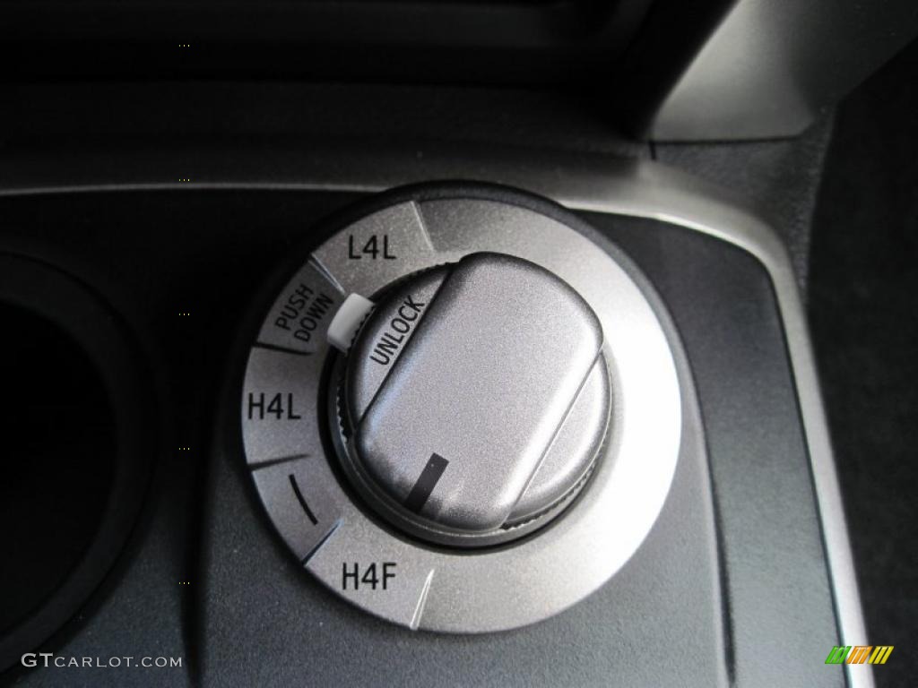 2011 Toyota 4Runner Limited 4x4 Controls Photos