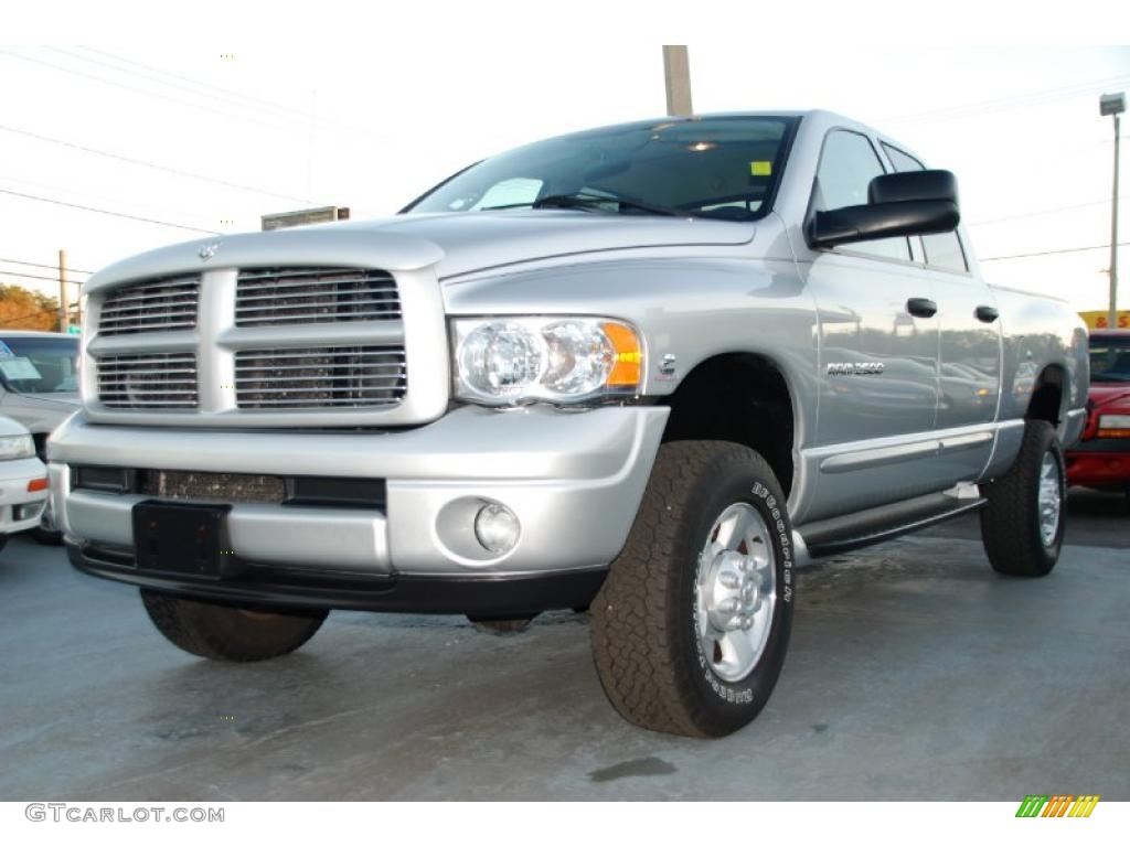 Bright Silver Metallic 2004 Dodge Ram 2500 SLT Quad Cab 4x4 Exterior Photo #44021529