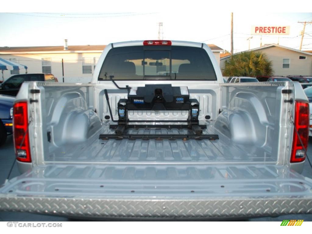 2004 Ram 2500 SLT Quad Cab 4x4 - Bright Silver Metallic / Dark Slate Gray photo #46