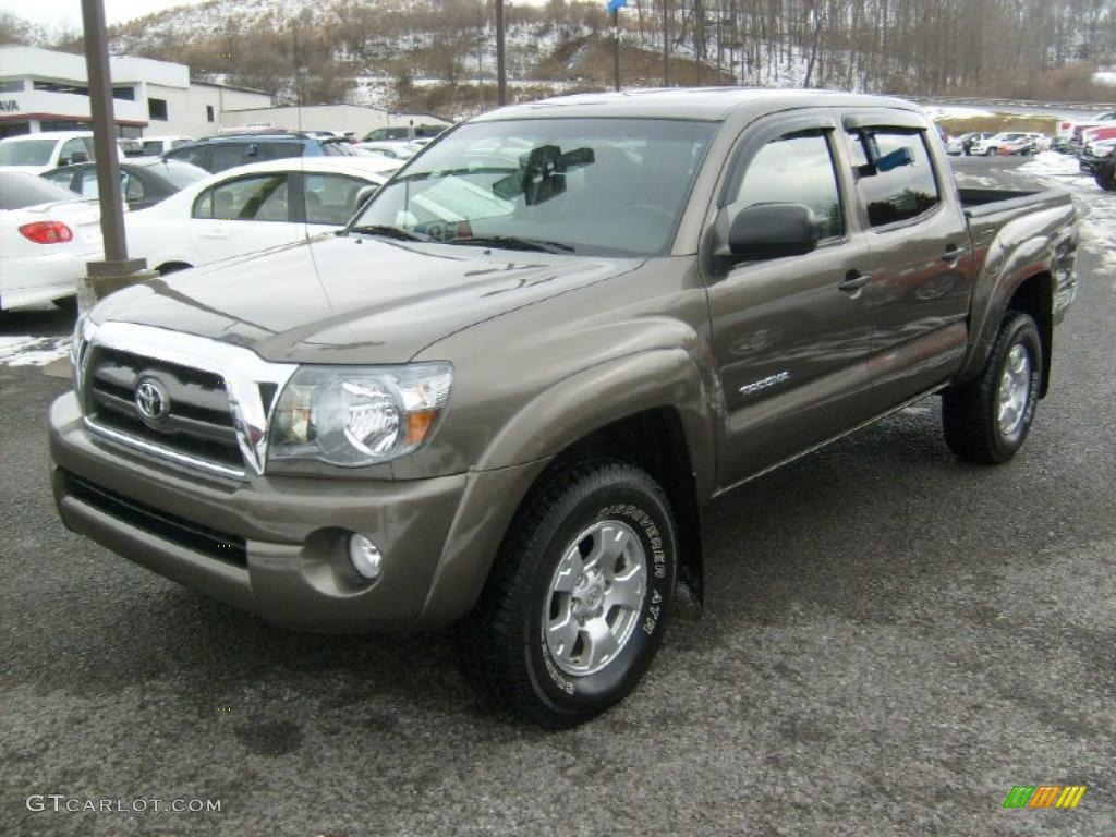 2009 Tacoma V6 TRD Double Cab 4x4 - Pyrite Brown Mica / Graphite Gray photo #3