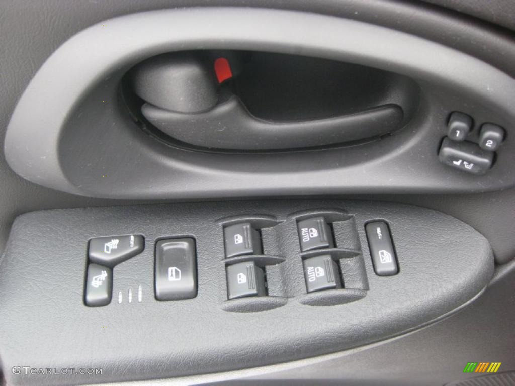 2008 Chevrolet TrailBlazer SS 4x4 Controls Photo #44028444