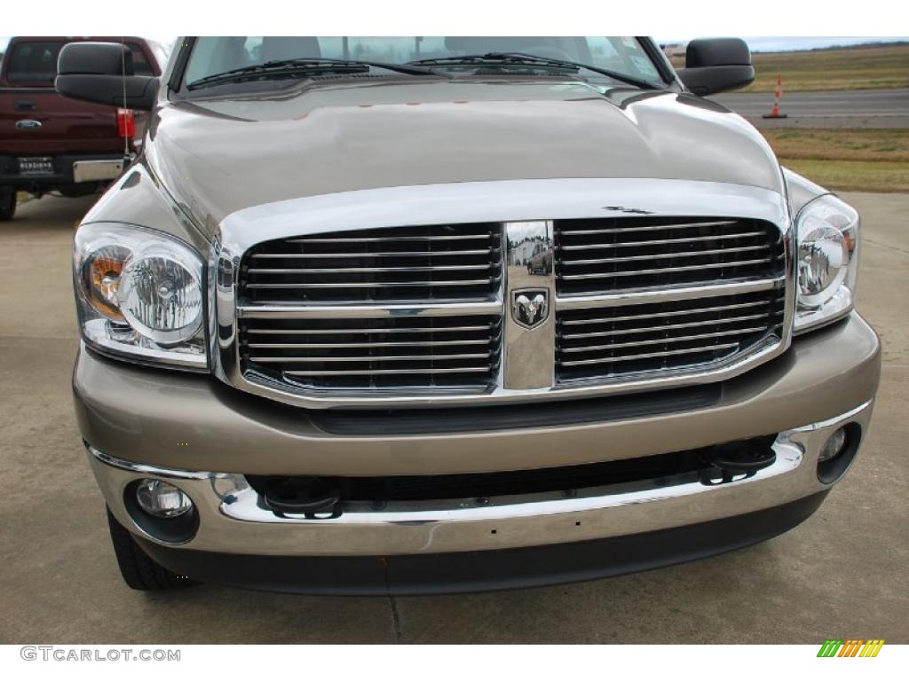 2009 Ram 3500 Big Horn Edition Quad Cab 4x4 Dually - Light Khaki Metallic / Khaki photo #12