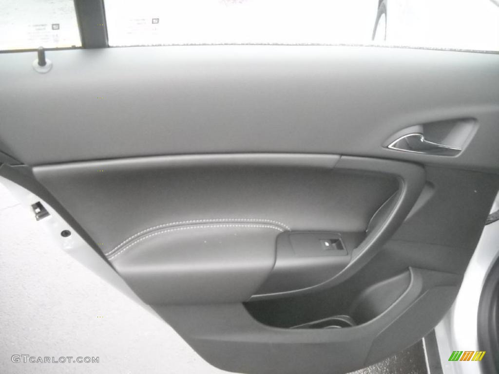 2011 Buick Regal CXL Ebony Door Panel Photo #44044448