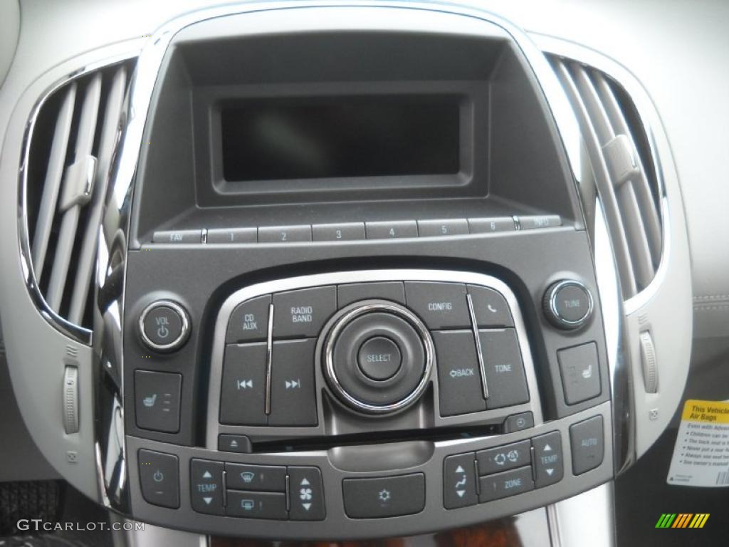2011 Buick LaCrosse CXL Controls Photo #44044800