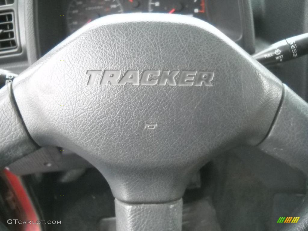 1995 Tracker LSi 4x4 - Bright Red / Gray photo #19