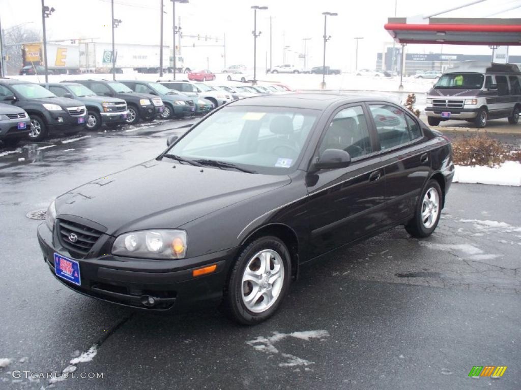 Black Obsidian Hyundai Elantra