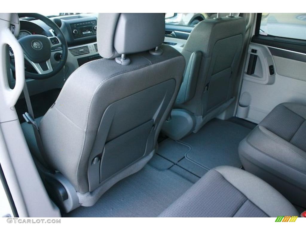 Aero Gray Interior 2011 Volkswagen Routan S Photo #44052768