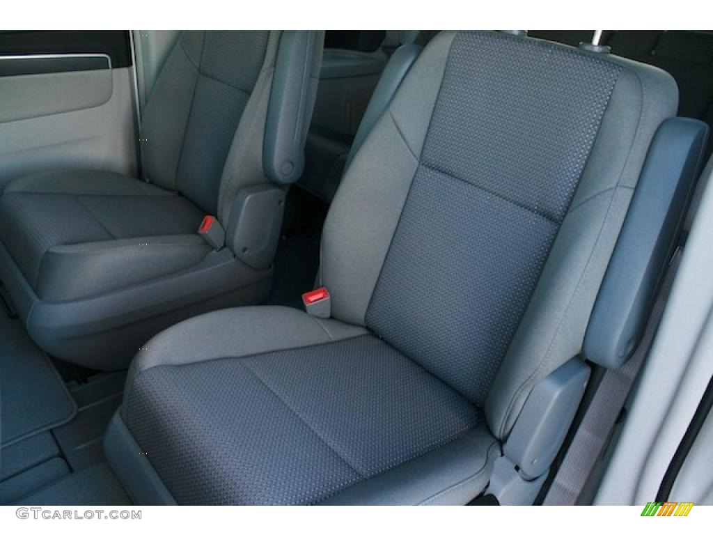 Aero Gray Interior 2011 Volkswagen Routan S Photo #44052780