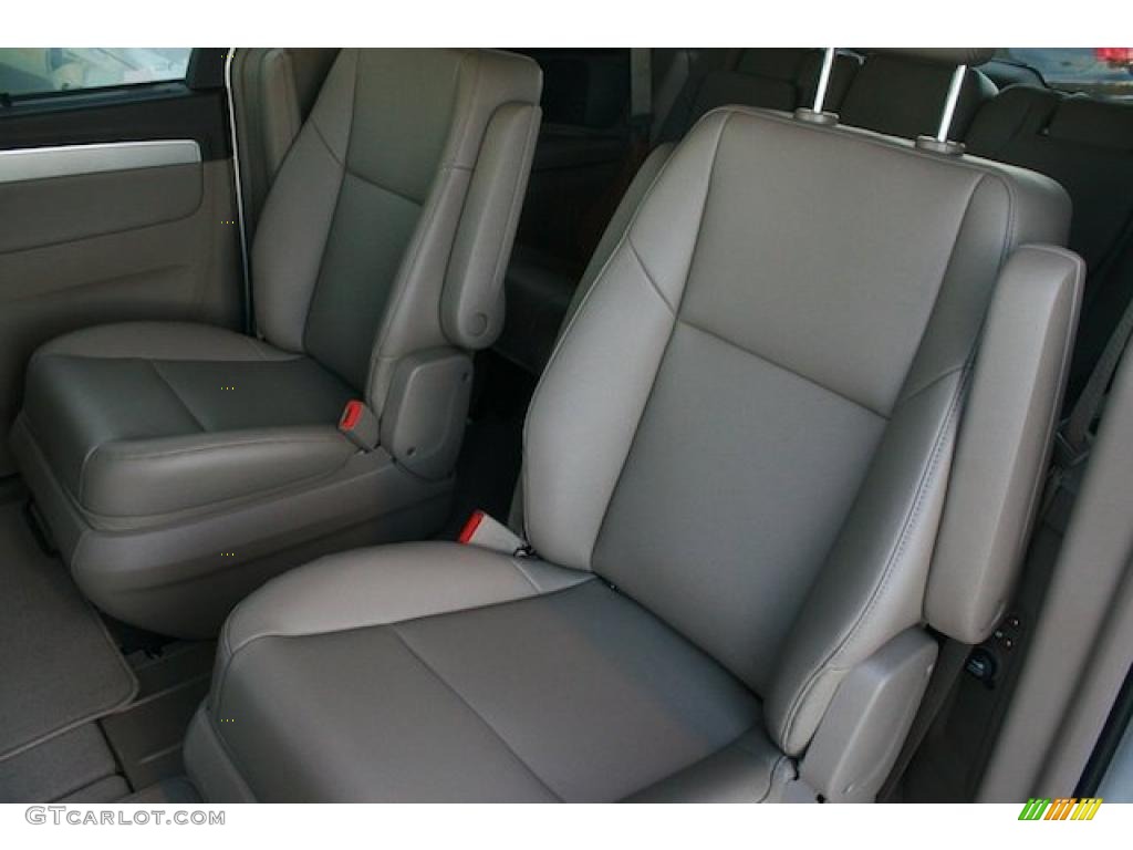 Sierra Stone Interior 2011 Volkswagen Routan SE Photo #44054088