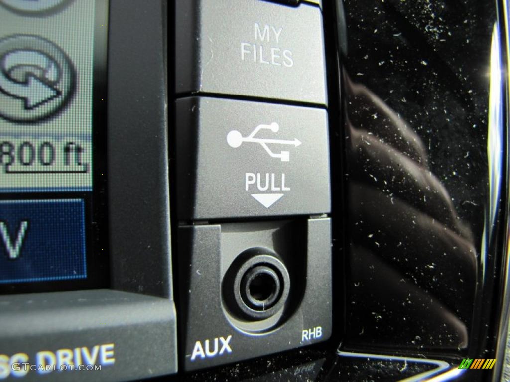 2011 Chrysler 200 Limited Controls Photo #44054141