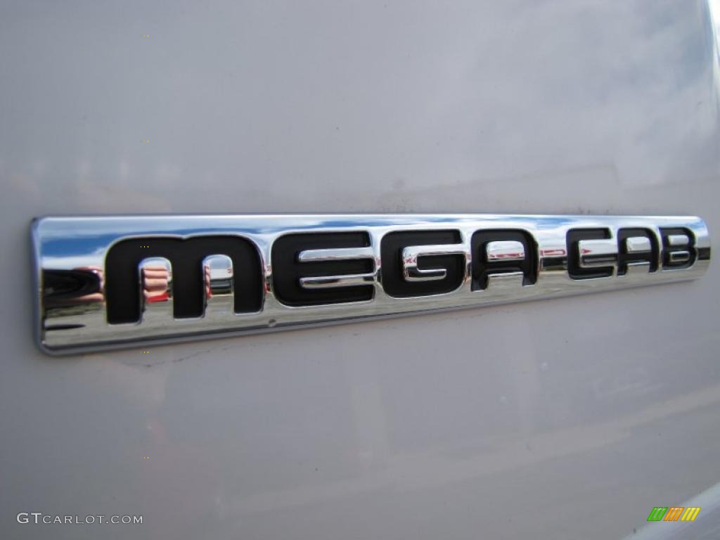 2007 Ram 1500 SLT Mega Cab - Bright White / Medium Slate Gray photo #14