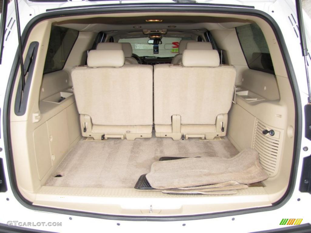 2009 Chevrolet Suburban LTZ 4x4 Trunk Photo #44067445