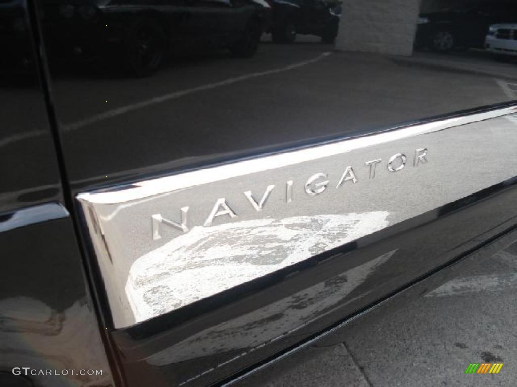 2008 Navigator Luxury - Black / Stone photo #41