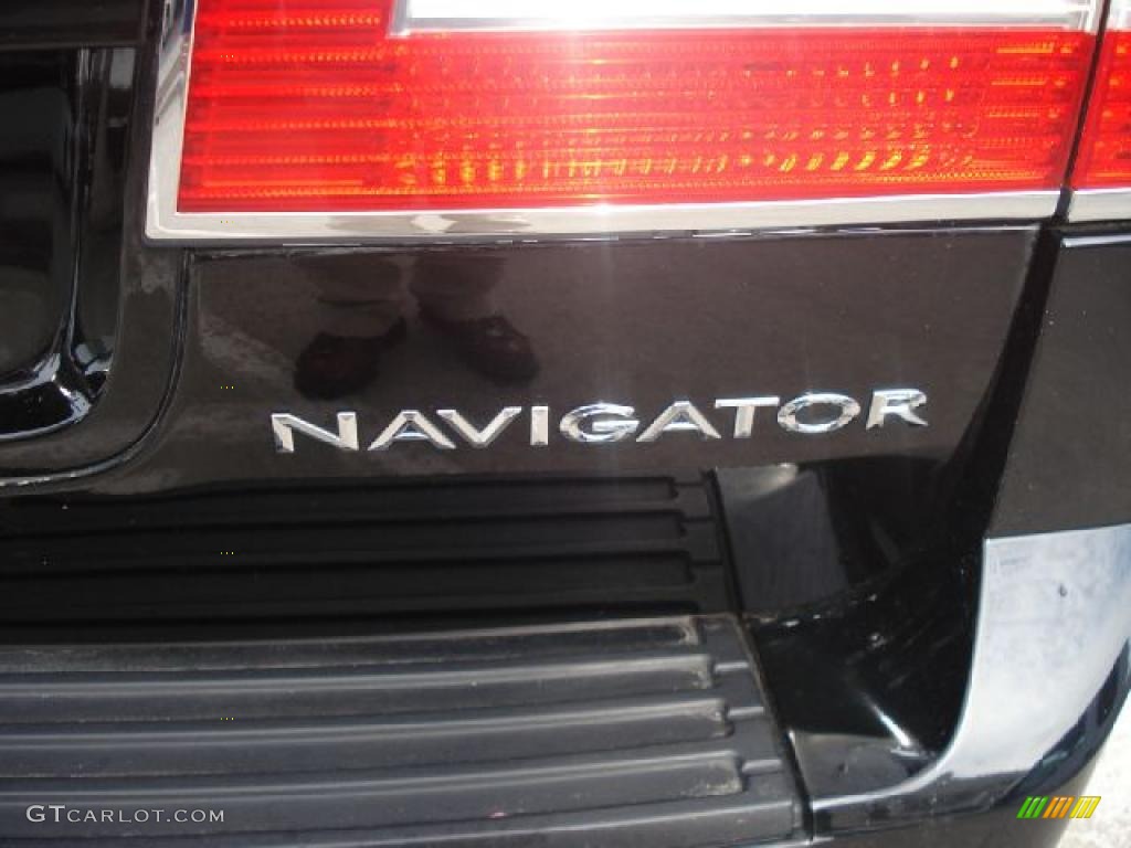 2008 Navigator Luxury - Black / Stone photo #43