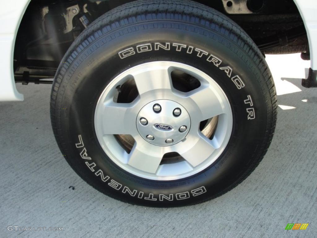 2005 Ford F150 STX Regular Cab Wheel Photo #44076912