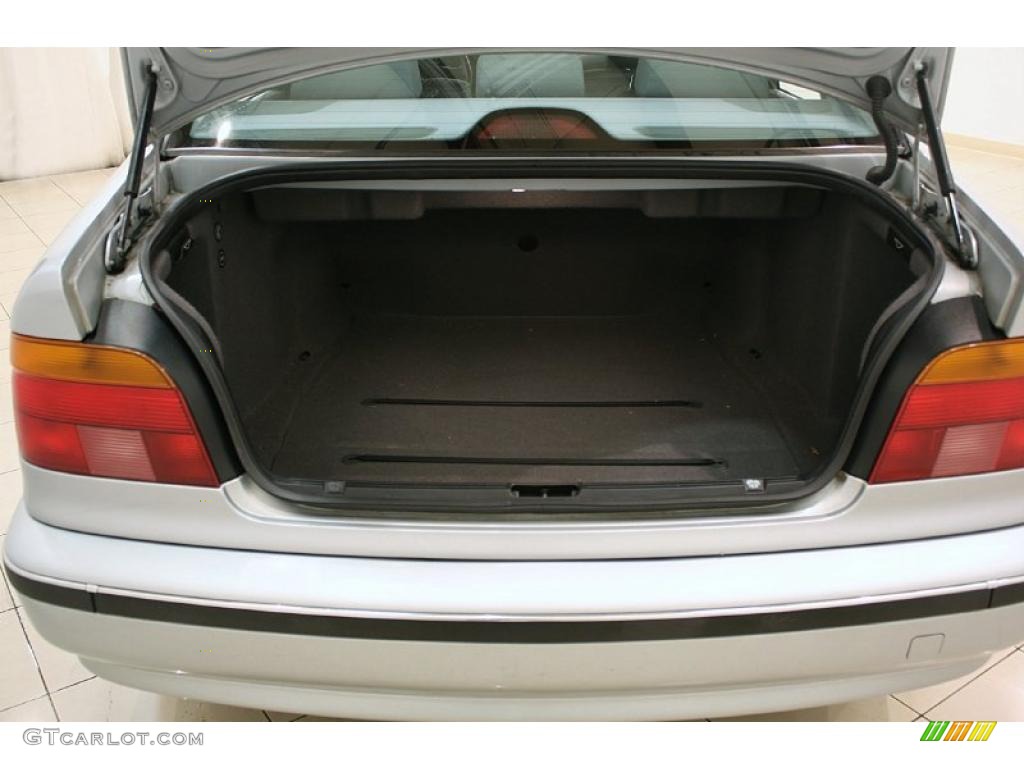 1997 BMW 5 Series 528i Sedan Trunk Photo #44079678