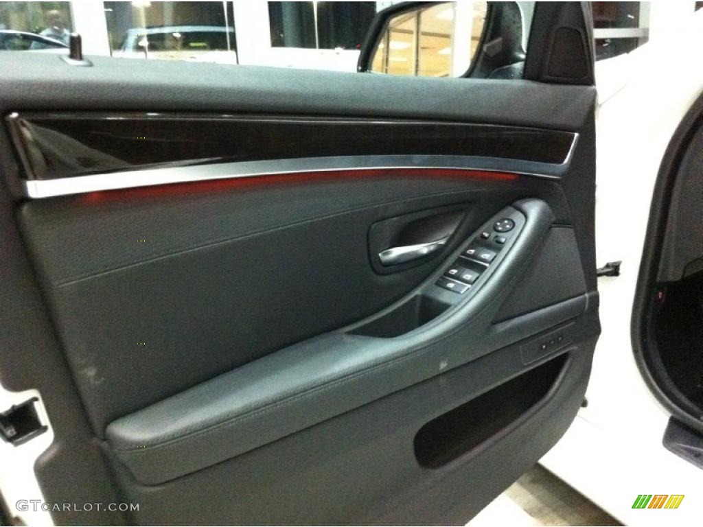 2011 BMW 5 Series 535i xDrive Sedan Black Door Panel Photo #44083035