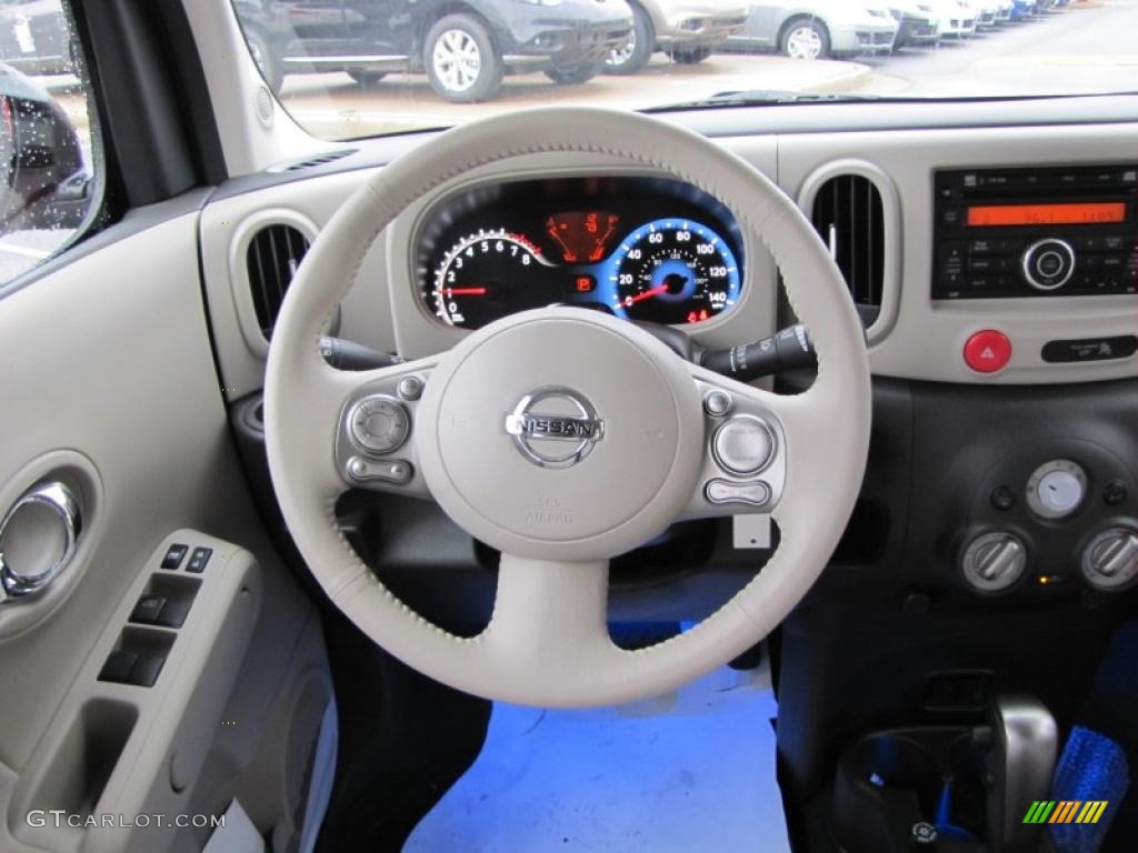Light Gray Interior 2011 Nissan Cube 1.8 S Photo #44084582