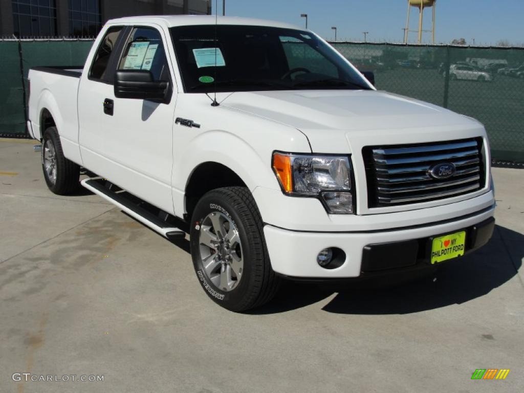 2011 F150 XLT SuperCab - Oxford White / Steel Gray photo #1