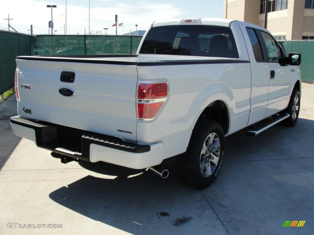 2011 F150 XLT SuperCab - Oxford White / Steel Gray photo #3