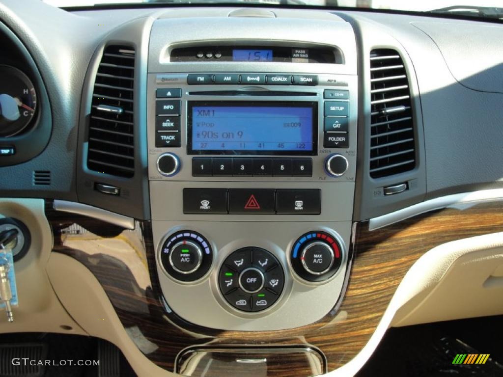 2011 Hyundai Santa Fe GLS Controls Photo #44099728