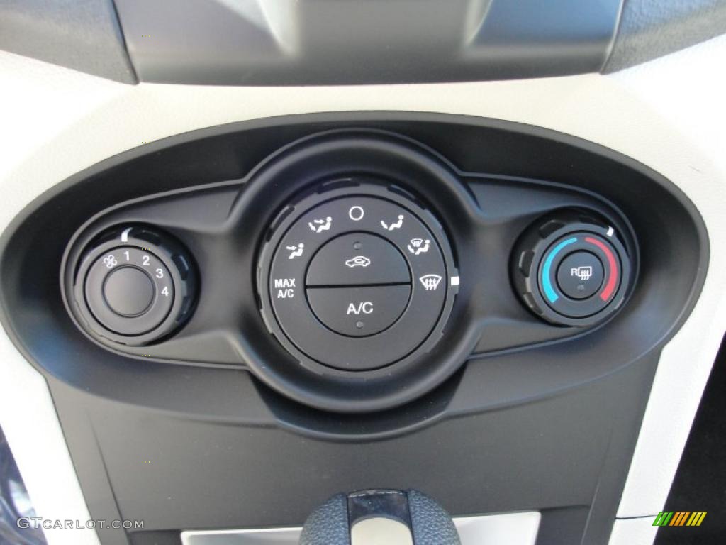 2011 Ford Fiesta S Sedan Controls Photo #44106241