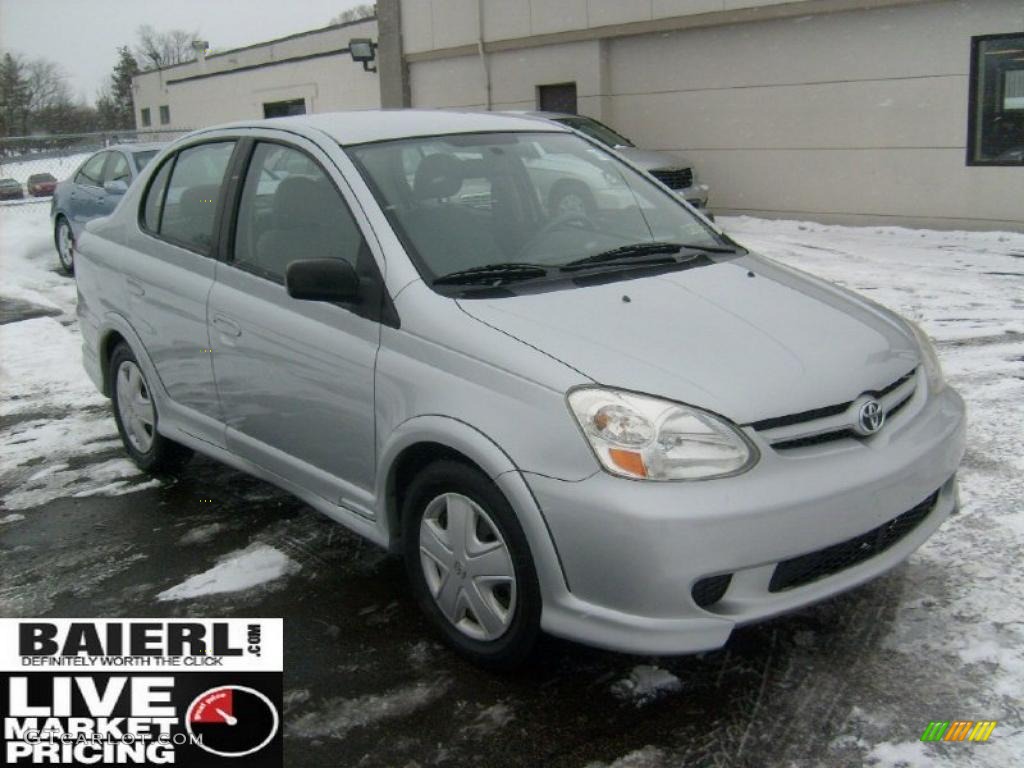 2003 ECHO Sedan - Silver Streak Mica / Shadow Gray photo #1
