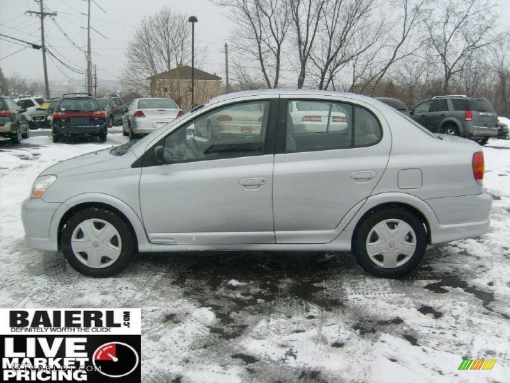 2003 ECHO Sedan - Silver Streak Mica / Shadow Gray photo #4