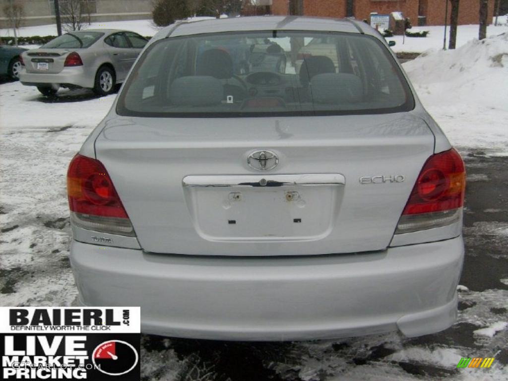 2003 ECHO Sedan - Silver Streak Mica / Shadow Gray photo #6